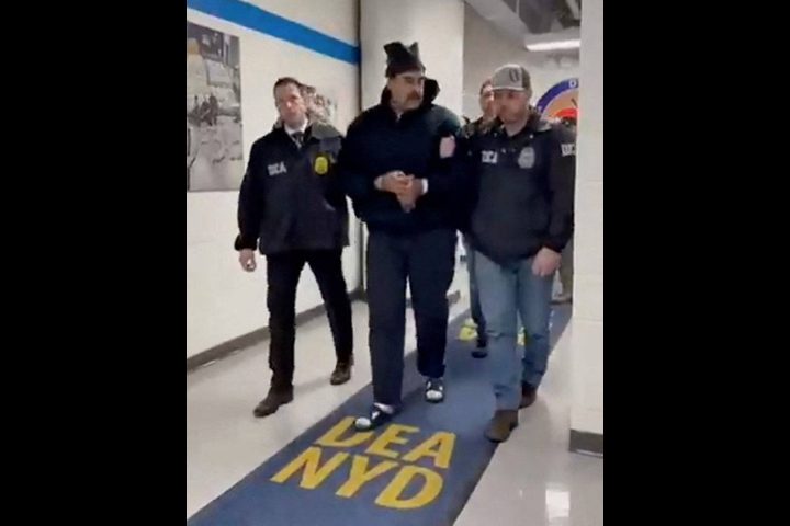 مادورو يصل إلى نيويورك تمهيدًا لمحاكمته