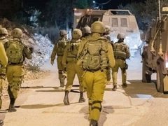 الاحتلال يحتجز 20 مواطنا ويحقق معهم في مخيم عايدة شمال بيت لحم