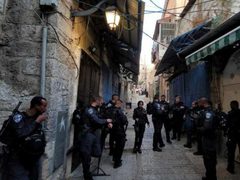 مستوطنون يستولون على منزل لعائلة بصبوص في حي بطن الهوى بسلوان