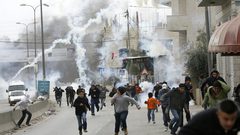 إصابات بالاختناق بين صفوف طلبة مدارس الخضر جنوب بيت لحم