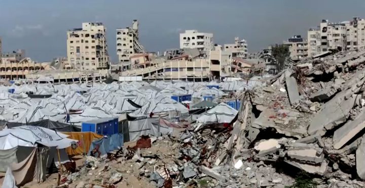 فلسطينيو غزة يعبّرون عن آمال بعامٍ أفضل في 2026 بعد عام 2025 حافل بالصراع