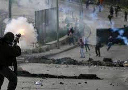 مواجهات مع قوات الاحتلال في بلدة بيت فوريك شرق نابلس