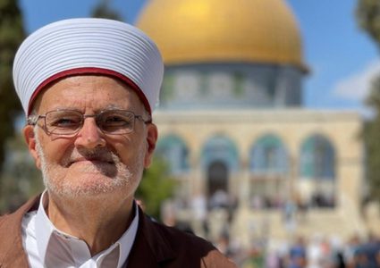 الاحتلال يؤجل محاكمة الشيخ عكرمة صبري