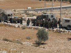 إصابة مواطنين واعتقال آخرين في قرية الرشايدة شرق بيت لحم