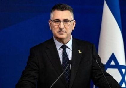 في أول زيارة رسمية.. ساعر يصل أرض الصومال بعد الاعتراف بالإقليم