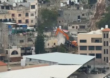 الاحتلال يستأنف هدم المنازل في مخيم نور شمس بطولكرم