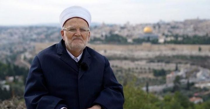 الاحتلال يجدد قراره بمنع سفر الشيخ عكرمة صبري