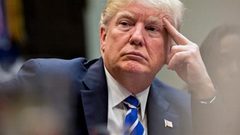 إدارة ترامب تلوح باستخدام الجيش للحصول على غرينلاند