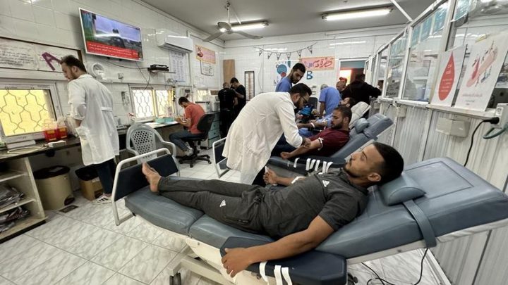 الصحة في غزة تحذّر من أزمة حادّة في المختبرات وبنوك الدم