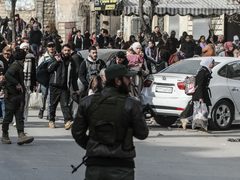 تصعيد خطير في حلب: الجيش السوري يشن هجمات في حلب وسط توقف الحياة المدنية