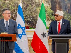 جدعون ساعر: تهجير الغزيين لأرض الصومال ليس هدفا لكنه ليس مستبعداً