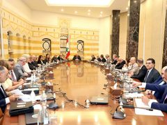 الحكومة اللبنانية تعقد اجتماعاً لتقديم تقرير حول جمع أسلحة حزب الله