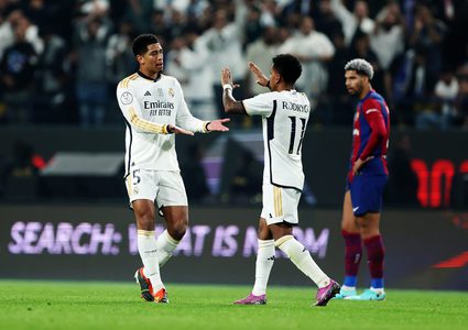 كلاسيكو برشلونة وريال مدريد في نهائي السوبر الإسباني بالسعودية