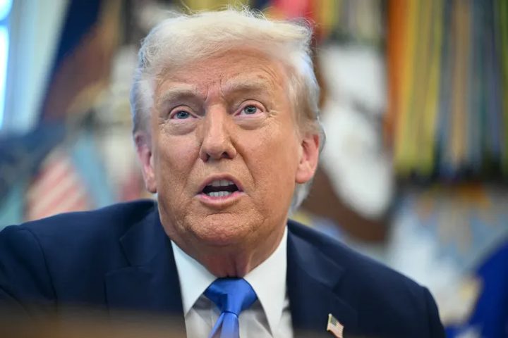 ترامب يلغي "هجوما ثانيا" على فنزويلا.. ويعلن السبب