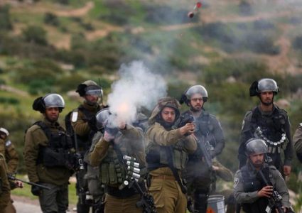 الاحتلال يطلق الرصاص صوب المزارعين شرق رام الله