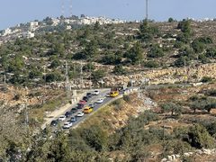 الاحتلال يعتقل شقيقين من بلدة عطارة