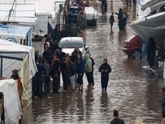 غزة تواجه أزمة صحية وإنسانية متصاعدة بسبب المنخفض الجوي