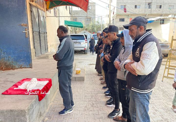 وفاة طفلين من دير البلح نتيجة موجة البرد التي تضرب قطاع غزة