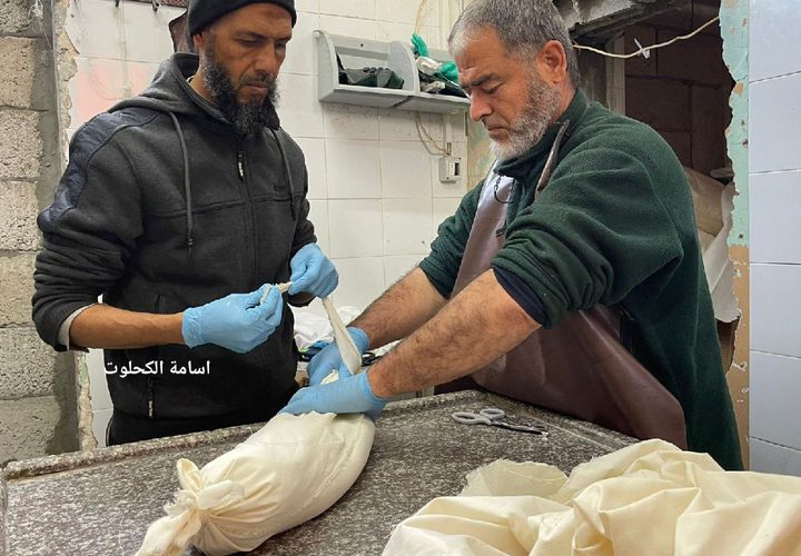 وفاة طفلين من دير البلح نتيجة موجة البرد التي تضرب قطاع غزة