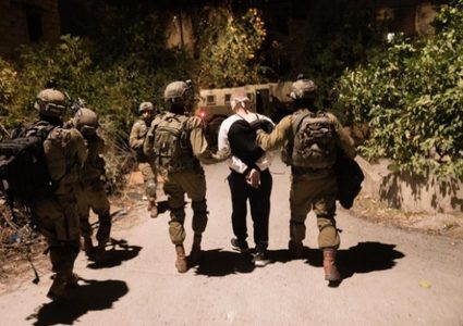 الاحتلال يشن حملة اعتقالات في الضفة