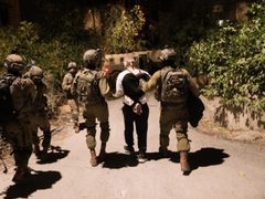 الاحتلال يشن حملة اعتقالات في الضفة