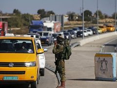 الاحتلال يعيق تنقل المواطنين شرق قلقيلية