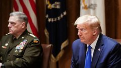 "نيويورك تايمز": ترامب يدرس بجدية الموافقة على شن هجوم على إيران