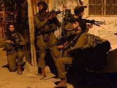 قوات الاحتلال تقتحم الخضر