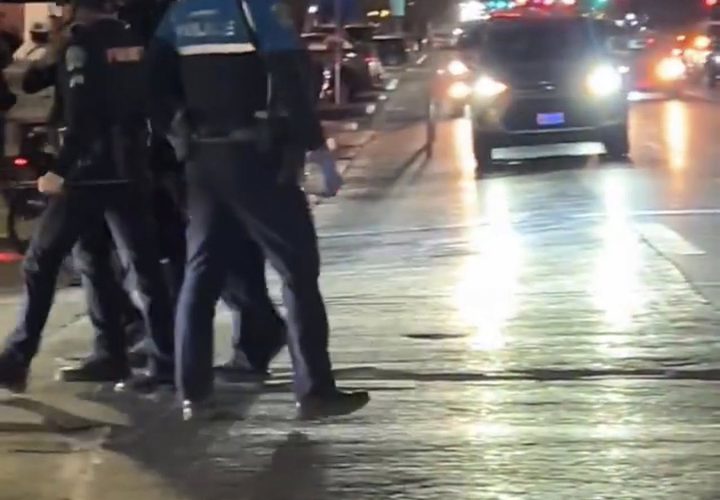 تظاهرات غاضبة في مدن أمريكية رفضًا لسياسات ترامب بشأن الترحيل والهجرة