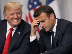 التوتر يتصاعد بين فرنسا وأمريكا بسبب جزيرة غرينلاند