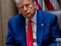 ترامب: سنهاجم إيران بطريقة لم يشهدوها من قبل إذا مارسوا العنف مع المحتجين