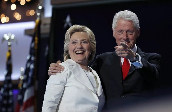 بيل وهيلاري كلينتون يرفضان الإدلاء بشهادتيهما في تحقيق بشأن إبستين