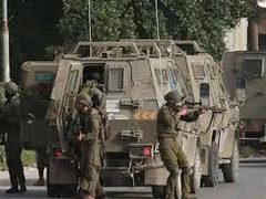 الاحتلال يقتحم عدة قرى شمال شرق رام الله