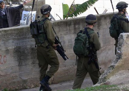 الاحتلال يداهم منازل في قرية دير الحطب شرق نابلس