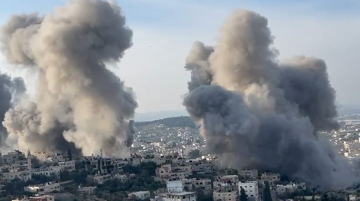 قوات الاحتلال تفجر منزل الأسير أحمد أبو الرب في قباطية