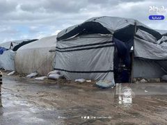 أوضاع قاسية جدا يعيشها النازحون في ميناء غزة غرب المدينة، بسبب المنخفض الجوي.