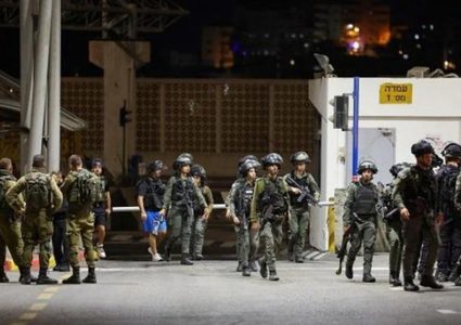 الاحتلال يواصل عدوانه على مخيم شعفاط وبلدة عناتا