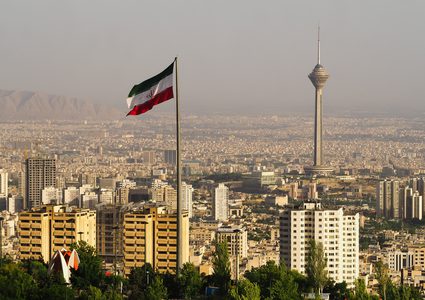 الهند تدعو رعاياها إلى مغادرة إيران فوراً