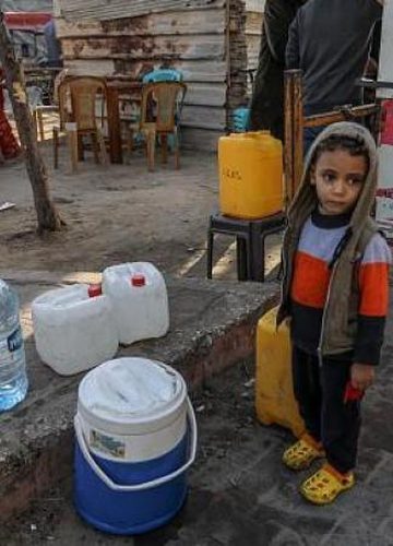 الأونروا: العائلات النازحة في غزة تواجه صعوبات للحصول على مياه شرب نظيفة