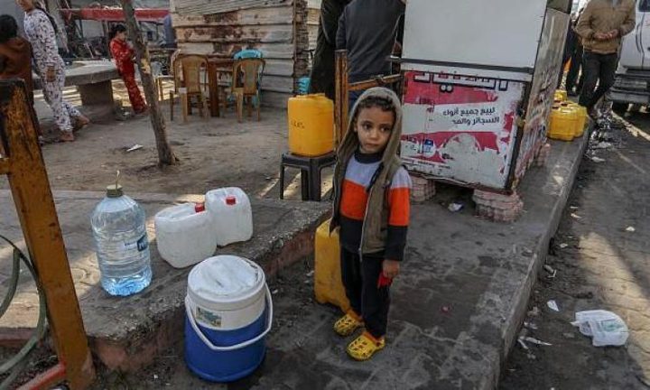 الأونروا: العائلات النازحة في غزة تواجه صعوبات للحصول على مياه شرب نظيفة