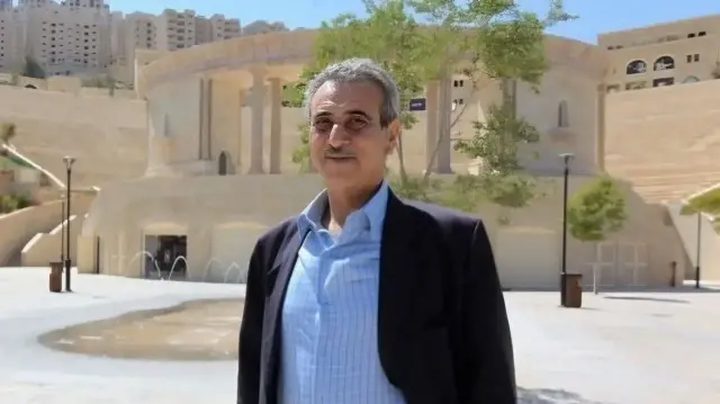 بعد احتجاز لساعات... الاحتلال يسمح بسفر علي شعث رئيس لجنة التكنوقراط لإدارة غزة