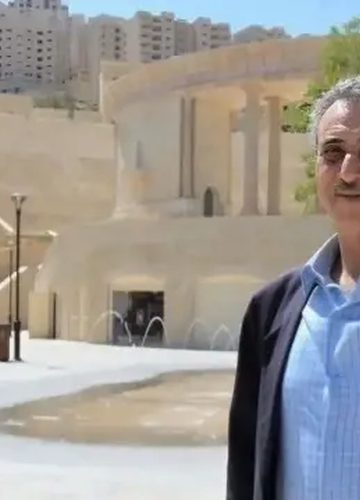 بعد احتجاز لساعات... الاحتلال يسمح بسفر علي شعث رئيس لجنة التكنوقراط لإدارة غزة