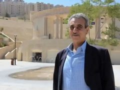 بعد احتجاز لساعات... الاحتلال يسمح بسفر علي شعث رئيس لجنة التكنوقراط لإدارة غزة