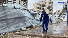 أوضاع قاسية جدا يعيشها النازحون في ميناء غزة غرب المدينة، بسبب المنخفض الجوي.