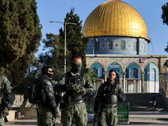 محافظة القدس تحذّر من توصيات إسرائيلية لتقييد الوصول إلى الأقصى