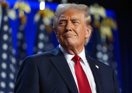 ترامب: أُبلغنا بتوقف قتل المحتجين في إيران