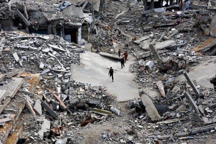 1244 خرقاً للاحتلال أسفرت عن 449 شهيداً رغم وقف إطلاق النار