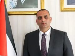 الاحتلال يُصدر قراراً بمنع وزير شؤون القدس من دخول الضفة الغربية لمدة ستة شهور