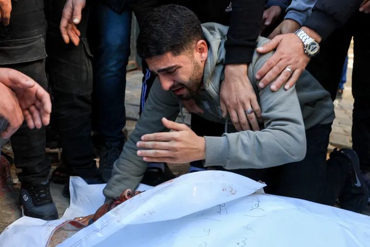 ارتفاع حصيلة الشهداء في غزة إلى 71,441 والإصابات إلى 171,329 منذ بدء العدوان