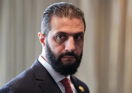 الرئيس السوري يصدر مرسومًا يعترف بالكرد ويمنحهم حقوقًا لغوية ووطنية كاملة